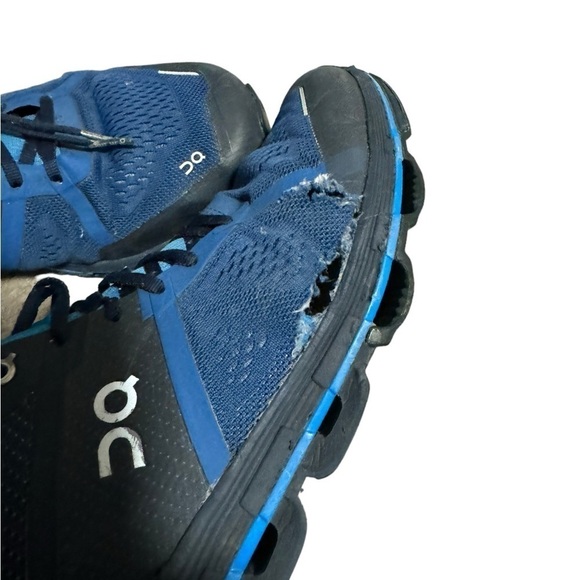 On Cloudace Running Shoes Men’s Navy Blue Running Shoes Size 9.5 Damaged See Pic - Picture 9 of 13